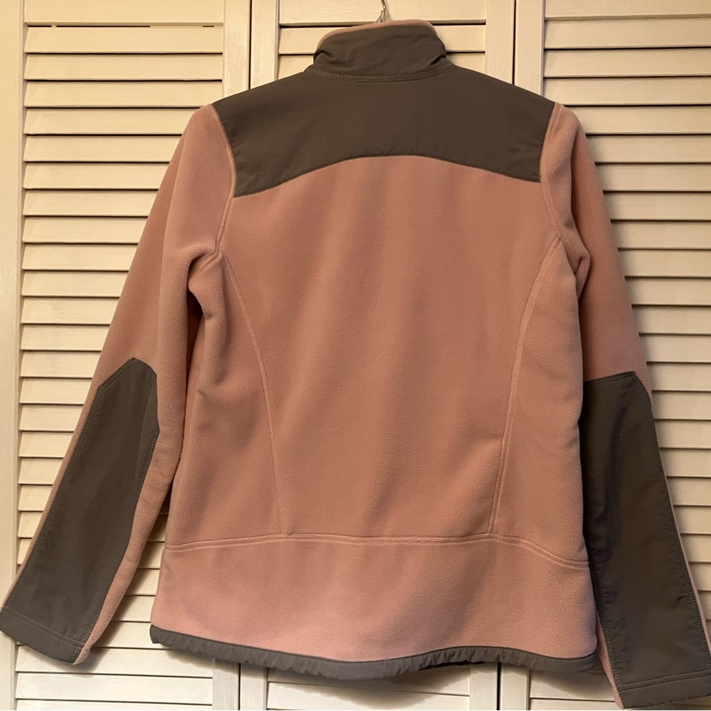 Eddie Bauer fleece jacket. Pink and gray in great condition in smoke free home - Picture 5 of 5